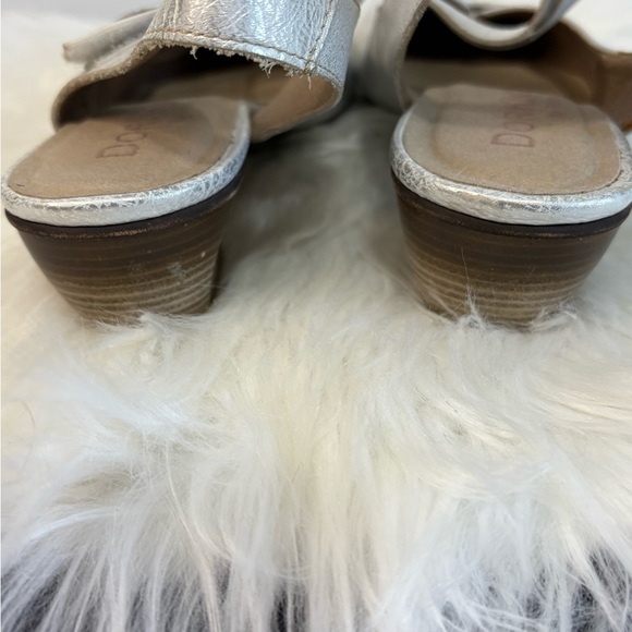 Women's Silver and Cream Slingback Flats - Picture 4 of 8